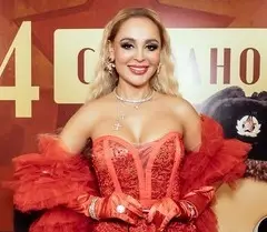 Анна Калашникова
