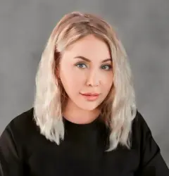 Елена Уварова