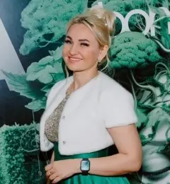 Яна Фисенко